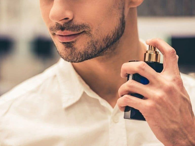 Mùi hương nhẹ nhàng và tinh tế phù hợp với những chàng trai sống nội tâm